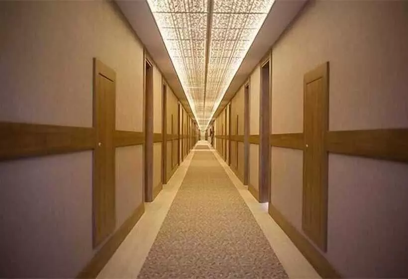 Hotelli Cherry Garden City & Spa