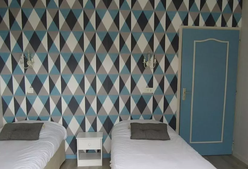 Hotelli Hôtel Le Mareuillais