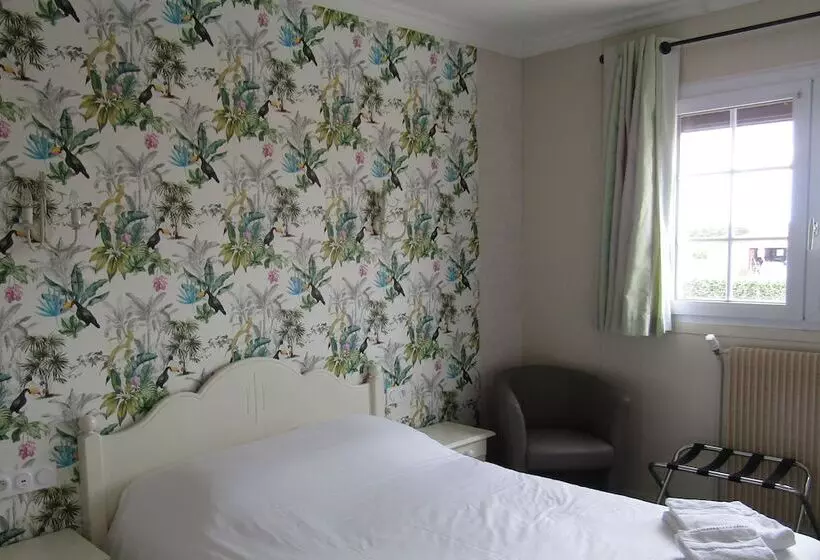 Hotelli Hôtel Le Mareuillais