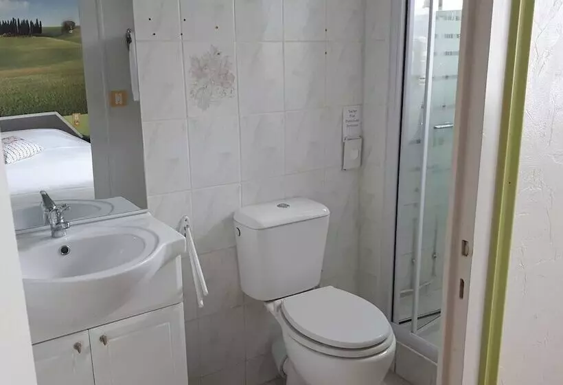 Hotelli Hôtel Le Mareuillais