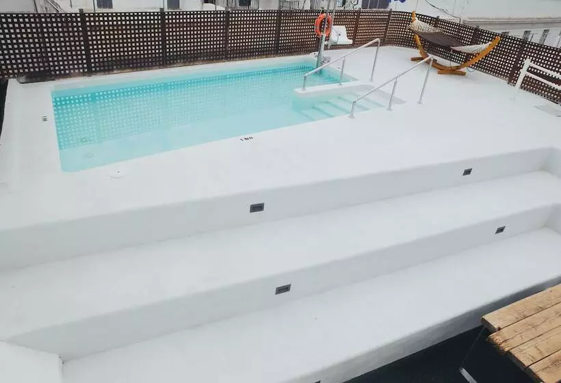 هتل Isa Cádiz