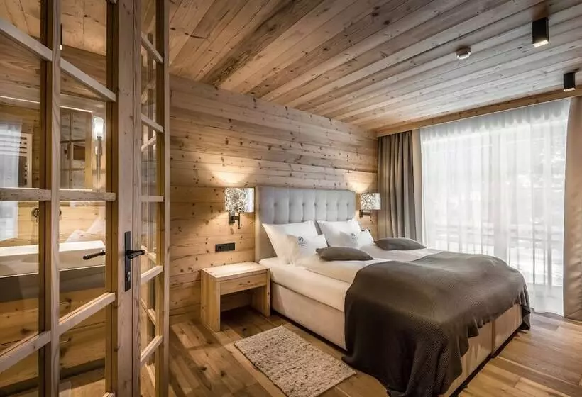 Hotelli Liondes Chalets