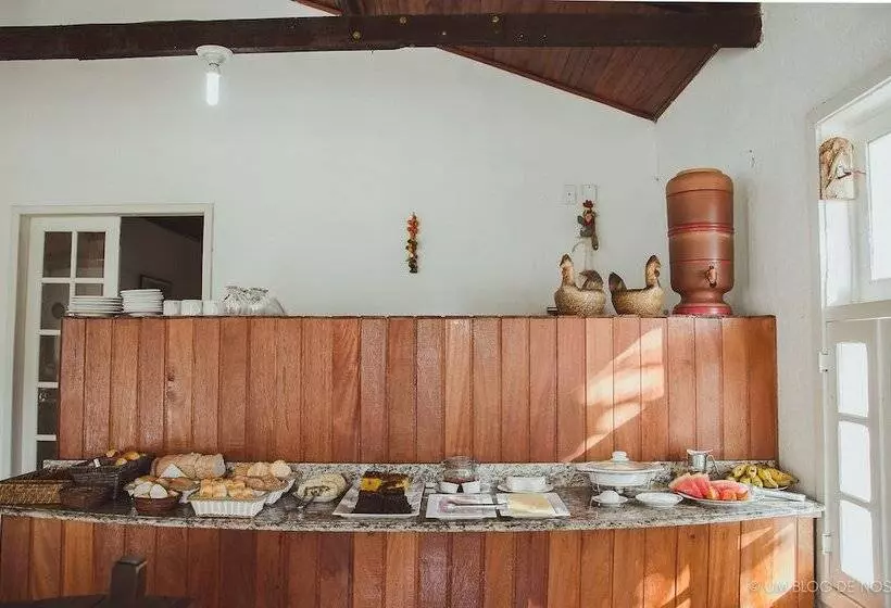 ホテル Pousada Monteiro