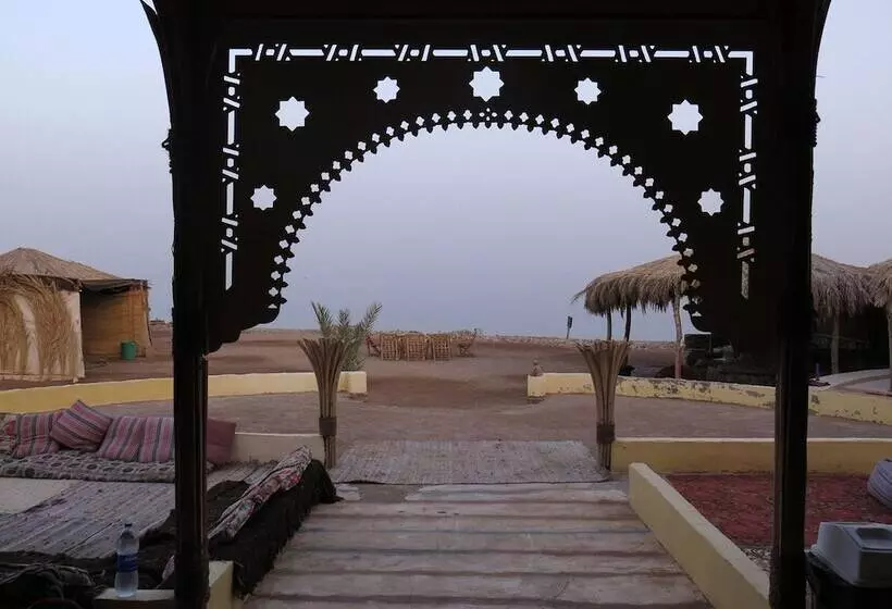 هتل Sahara Beach Camp