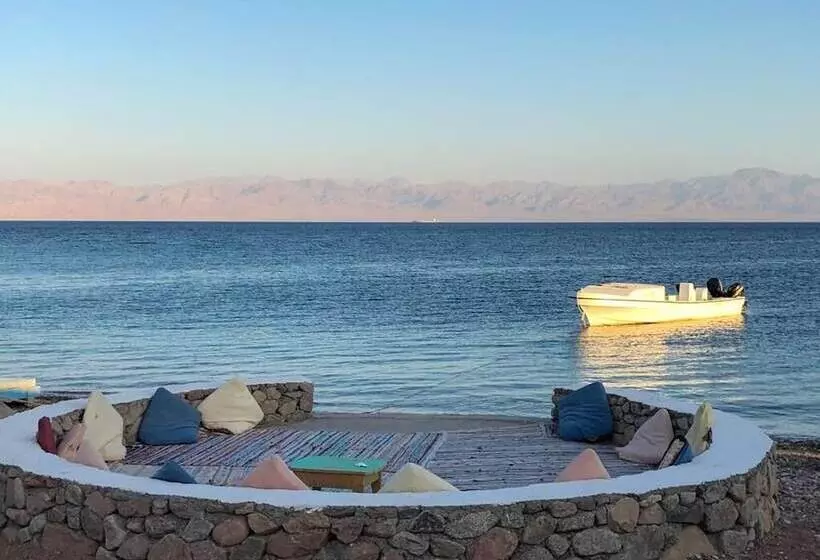 هتل Sahara Beach Camp