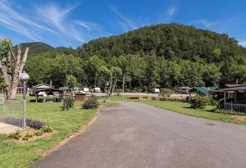 Hotelli Sun Retreats Nantahala