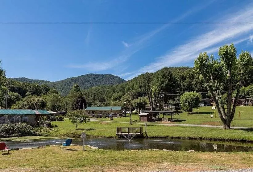 Hotelli Sun Retreats Nantahala