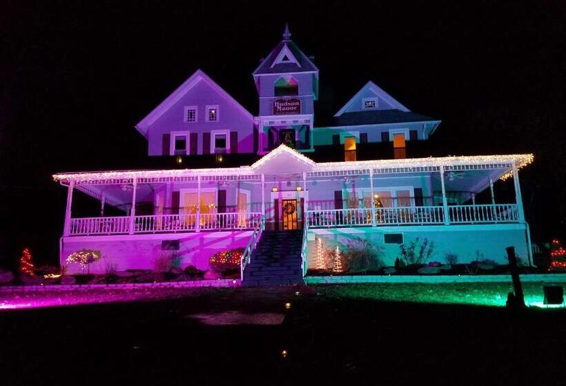 Hudson Manor Bed & Breakfast