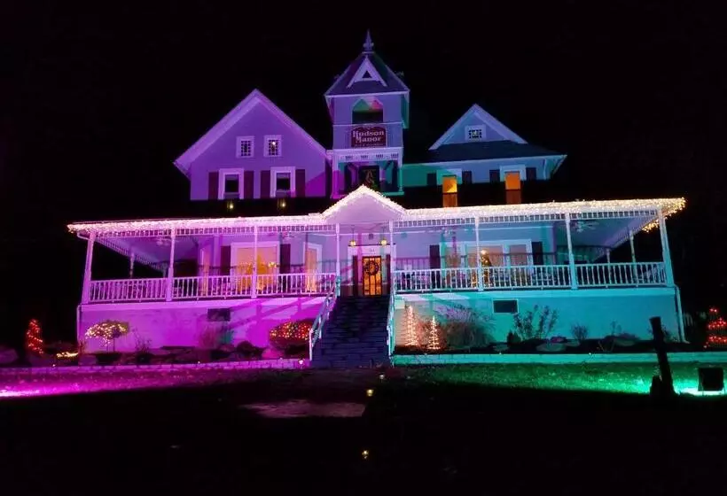 Hudson Manor Bed & Breakfast