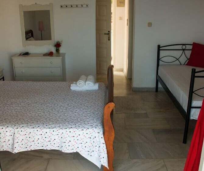 Пансион Angela Studios Paxos