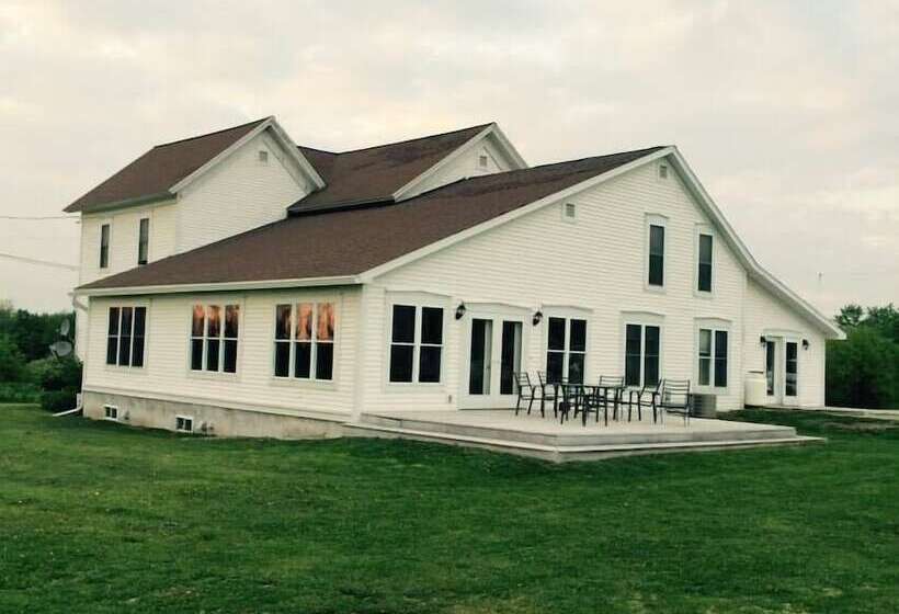 بنسيون Butternut Ridge Bed & Breakfast