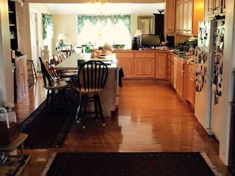 بنسيون Butternut Ridge Bed & Breakfast