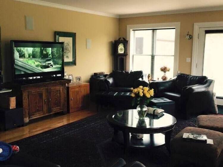 بنسيون Butternut Ridge Bed & Breakfast