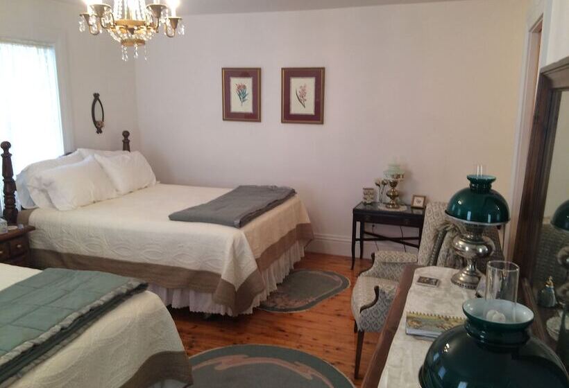 بنسيون Butternut Ridge Bed & Breakfast