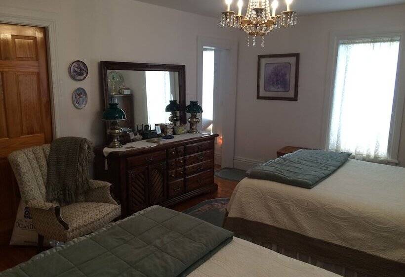 بنسيون Butternut Ridge Bed & Breakfast