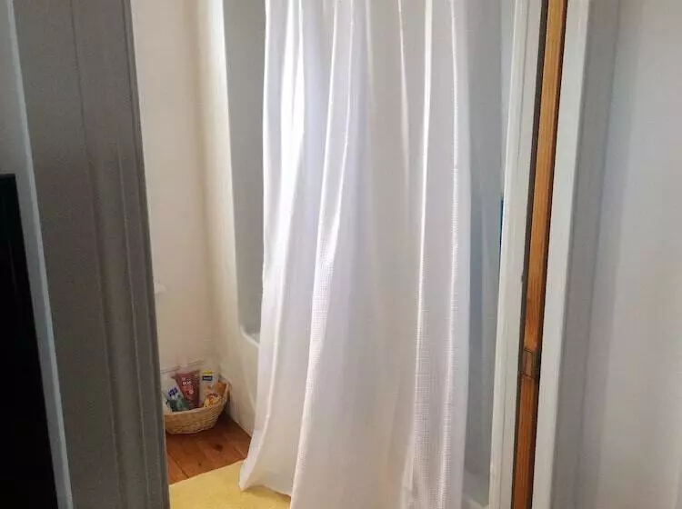 Majatalo Butternut Ridge Bed & Breakfast