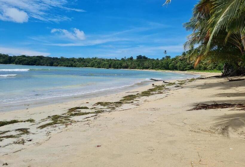 پانسیون Drago Beach House Private Beach