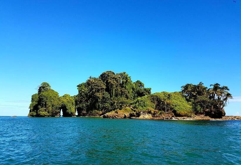 پانسیون Drago Beach House Private Beach