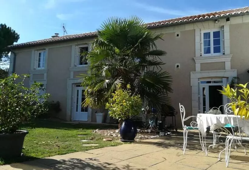 Majatalo La Rosaliere