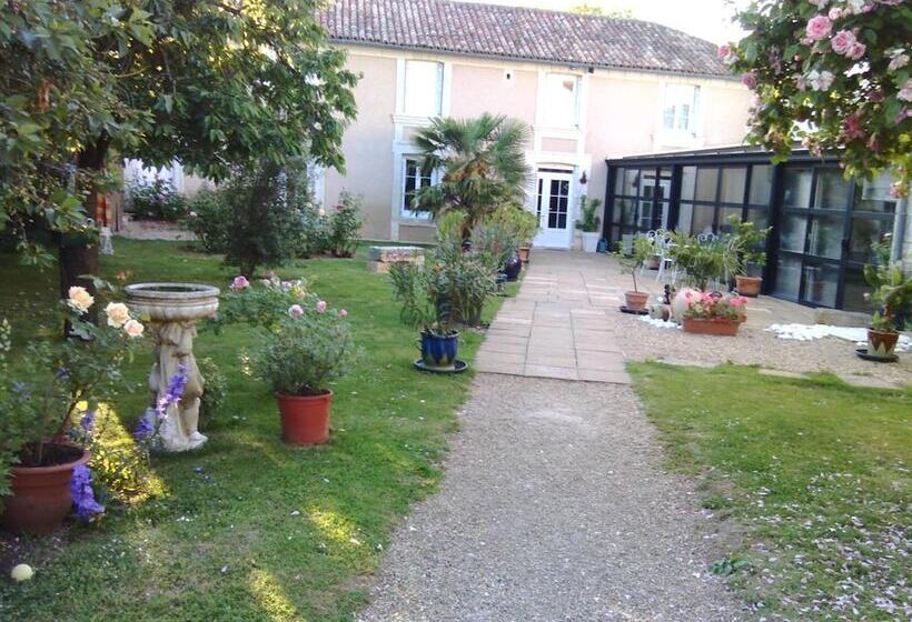 ペンション La Rosaliere