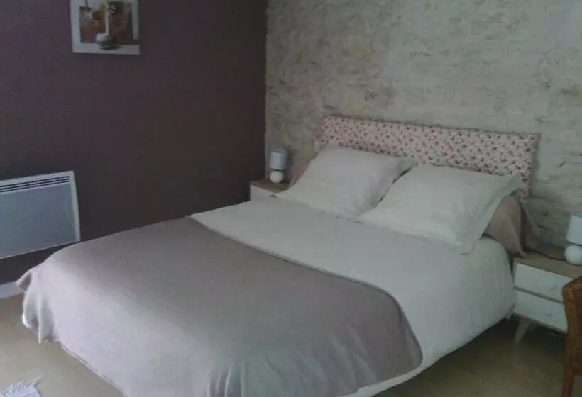 Majatalo La Rosaliere