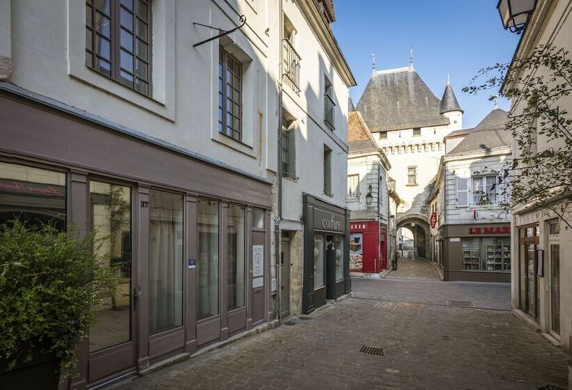 بنسيون La Tour De Lierre 2