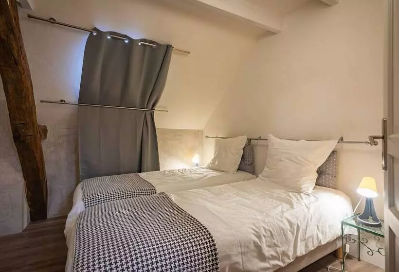 Majatalo La Tour De Lierre 2