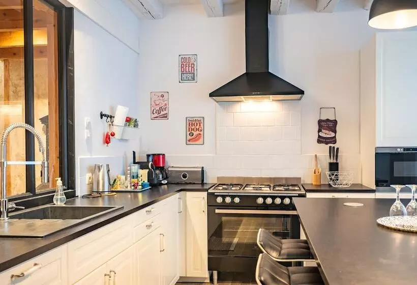 Majatalo La Tour De Lierre 2