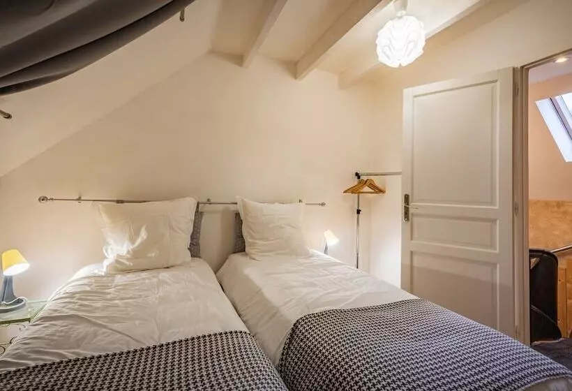 Majatalo La Tour De Lierre 2