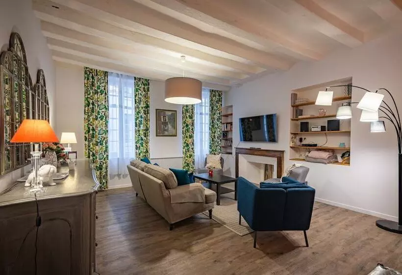 Majatalo La Tour De Lierre 2