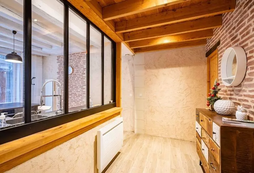 Majatalo La Tour De Lierre 2