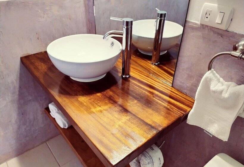 Raratonga Hotel & Apartments