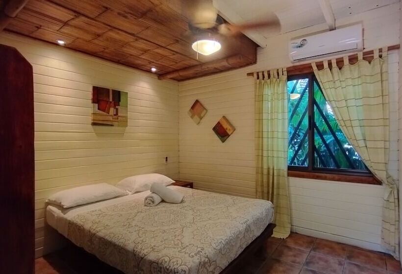 Raratonga Hotel & Apartments