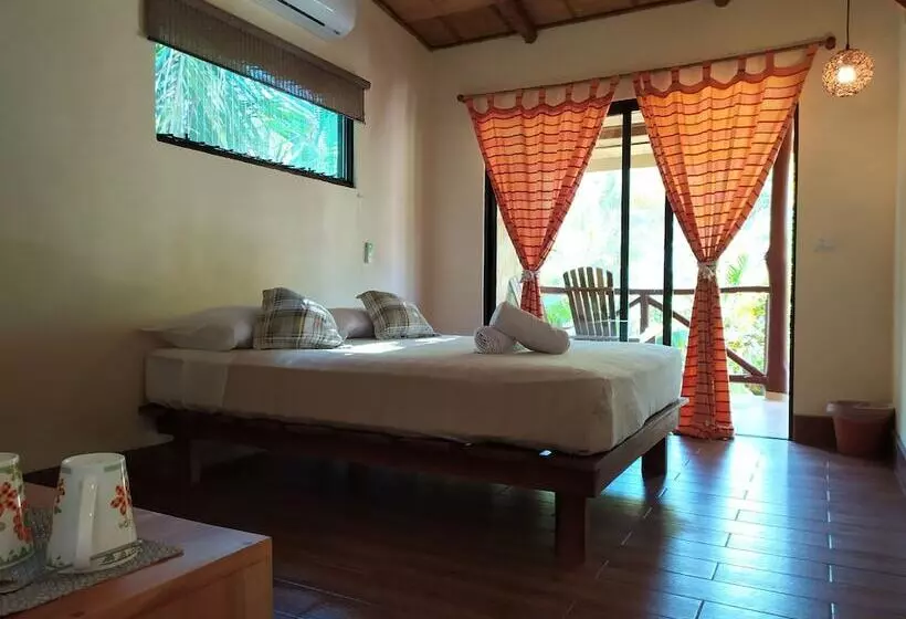 Raratonga Hotel &  Apartments