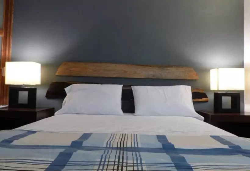 Romaya Condo