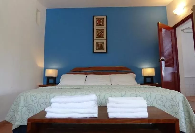 Romaya Condo