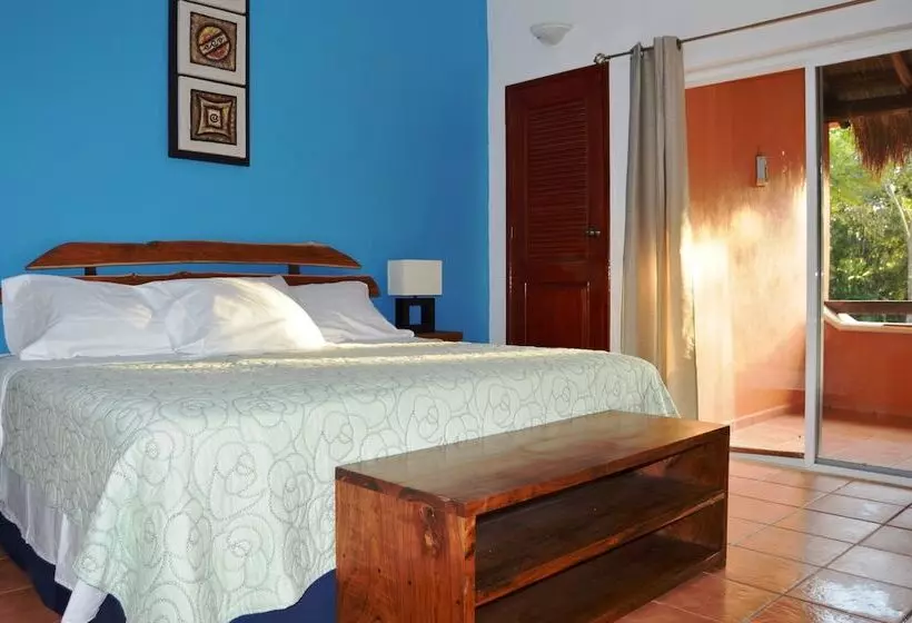 Romaya Condo