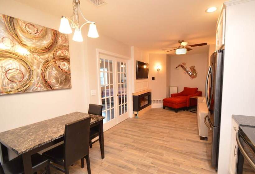 Waters Edge B&b Resort