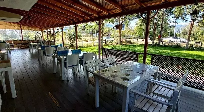 Zeytin Otel Altinoluk