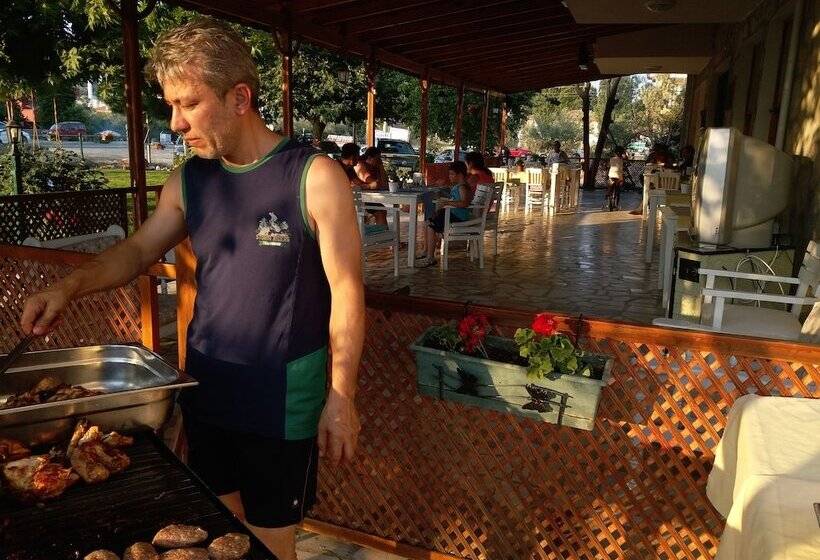 Zeytin Otel Altinoluk