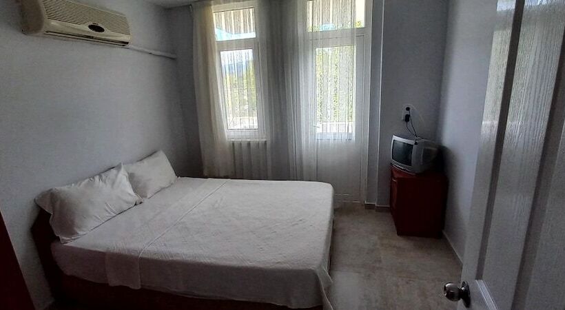 Zeytin Otel Altinoluk