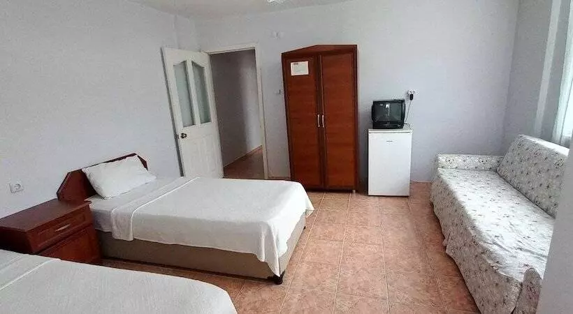 Zeytin Otel Altinoluk