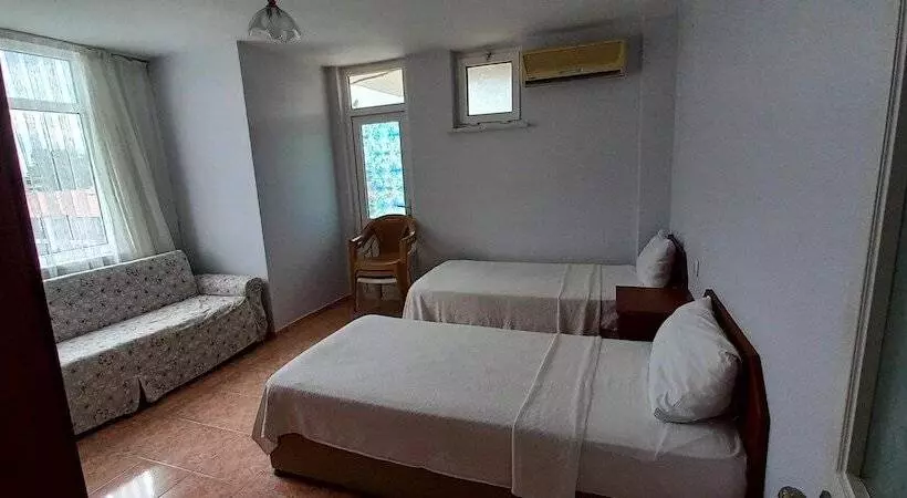 Zeytin Otel Altinoluk