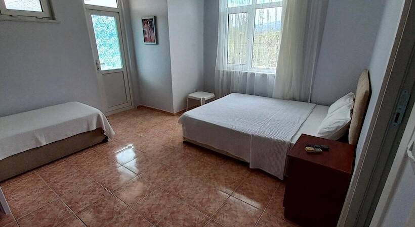 Zeytin Otel Altinoluk