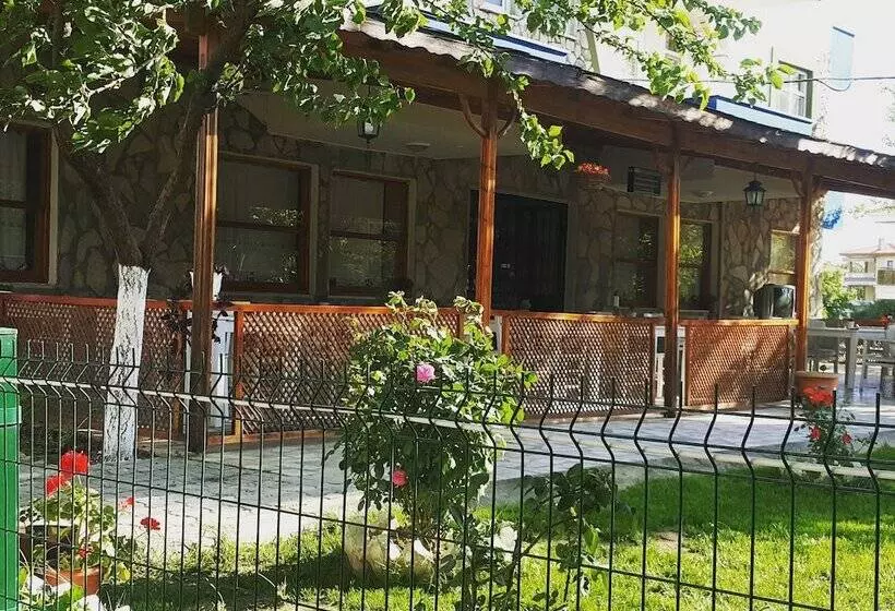 Zeytin Otel Altinoluk