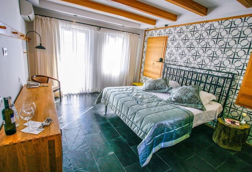 Bertiz Bozcaada Hotel And Restaurant