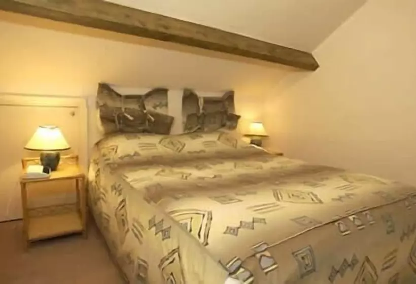 Centre Of Britain Hotel & Restaurant