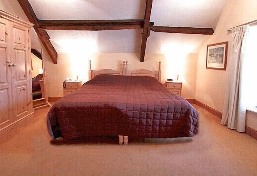 Centre Of Britain Hotel & Restaurant