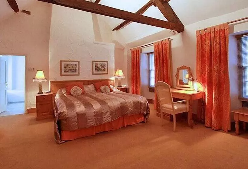 Centre Of Britain Hotel & Restaurant