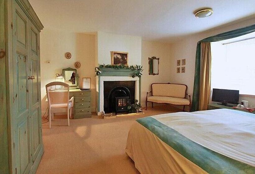 Centre Of Britain Hotel & Restaurant